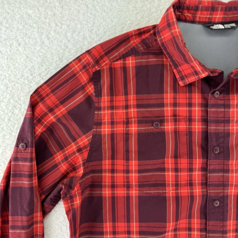 The North Face Long Sleeve Vented Button‎ Up Shirt Mens XL